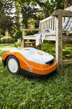 Stihl RMI 522 C Robottiruohonleikkuri 7 Stihl RMI 522 C Robottiruohonleikkuri -Piha & Puutarha Sales Store mi rmi522c eu aw 003