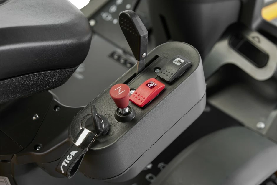 Stiga Park 500 WX Etuleikkuri Nelivedolla 4 Stiga Park 500 WX Etuleikkuri Nelivedolla - Image 2