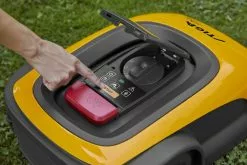 Stiga Stig Robottiruohonleikkuri 1200 M2 11 Stiga Stig Robottiruohonleikkuri 1200 M2 -Piha & Puutarha Sales Store stig 2r3100018st1 amb08 ecommerce 1 1